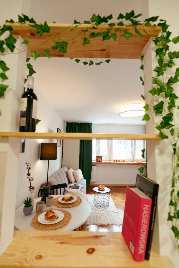 Chmielna - 250M Od Zlotych Tarasow, 350M Od Dworca Centralnego - Wifi - Smart Tv 55 Cali - Better Rental Warschau Exterior foto
