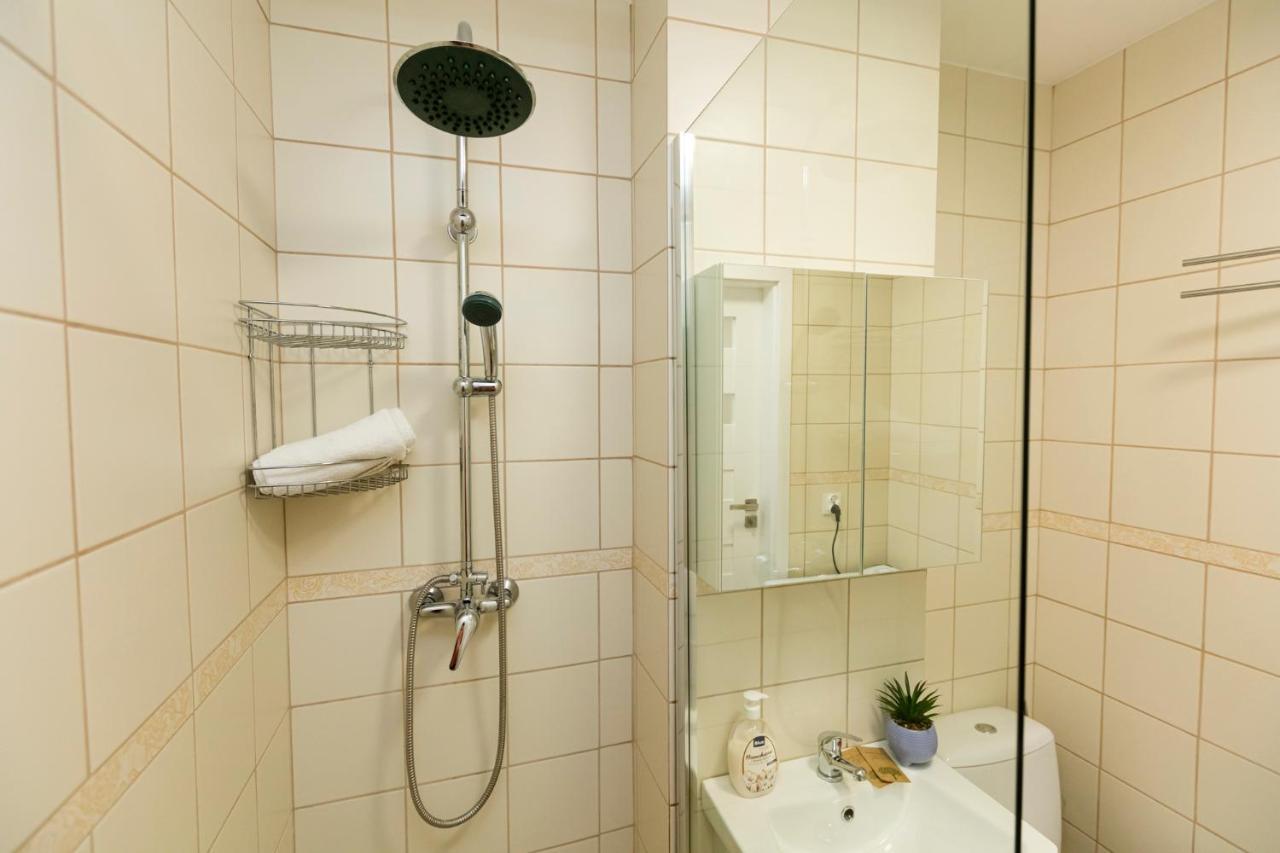 Chmielna - 250M Od Zlotych Tarasow, 350M Od Dworca Centralnego - Wifi - Smart Tv 55 Cali - Better Rental Warschau Exterior foto